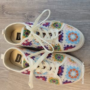 Colorful Embroidered Women's Sneakers